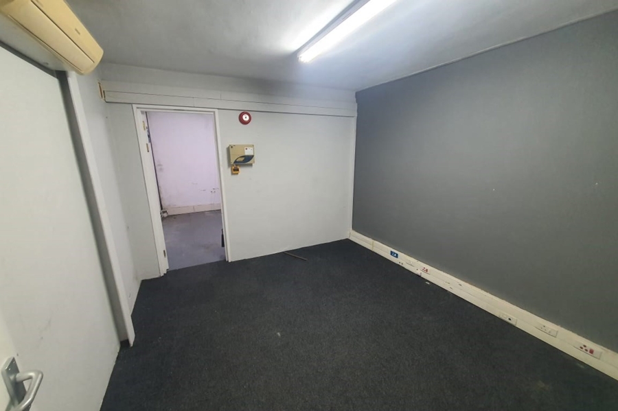 To Let commercial Property for Rent in Newton Park Eastern Cape